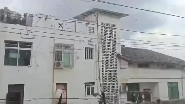 Video thumbnail for China: Chinese village suffers roof damage after typhoon brings powerful winds.