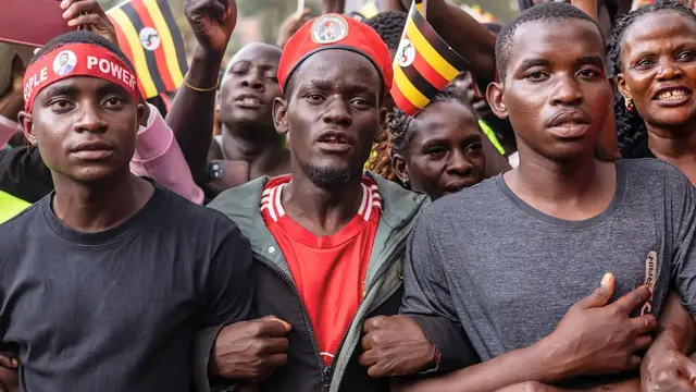 Video thumbnail for Uganda opposition faces violence and arrests ahead of election