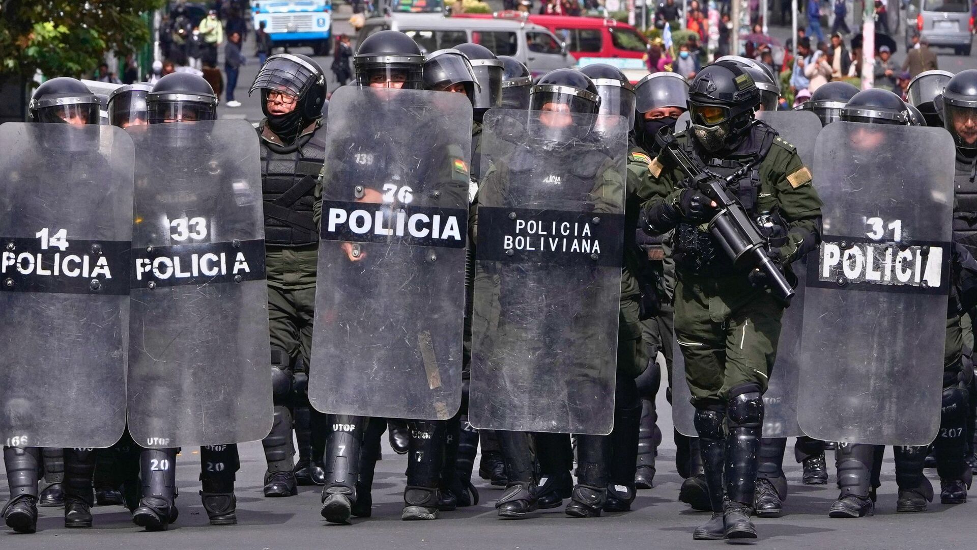 Video thumbnail for Bolivia's Congress grants President Paz emergency powers to deploy troops amid protests