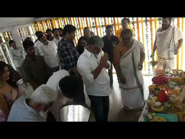 'Video thumbnail for SREEYAS CHITHRA PRODUCTION NO5 POOJA CEREMONY#CHAITHANYARAO #SAKHEE #IRA @LOKACHITRA #SREEYASCHITHRA'