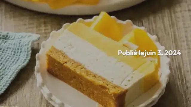 Video thumbnail for Cheesecake exotique : Recette de cheesecake à la mangue, panna cotta et noix de coco