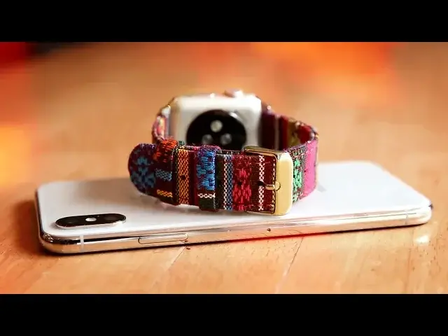 'Video thumbnail for Nyloon Moai Nylon Apple Watch Band Unboxing & Hands-on look! [CoM Watch Store]'