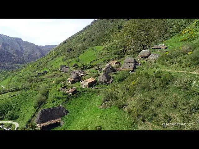 Video thumbnail for Paisajes de Asturias I