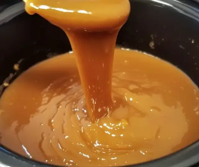 Video thumbnail for Easy Homemade Salted Caramel Sauce Recipe