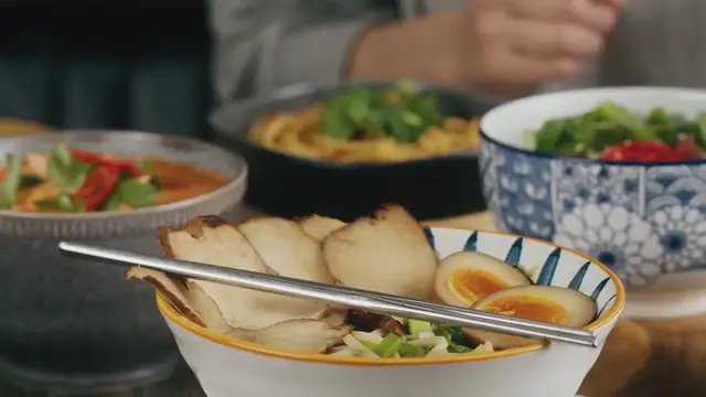 Video thumbnail for Ramen with Pork Belly Recipe