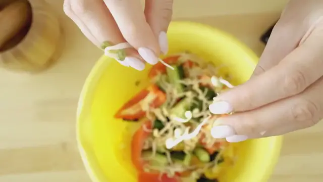 Video thumbnail for Vegan Comfort Foods: Create Plant-based Versions Of Classic Comfort Dishes Like Mac And Cheese, Lasagna, And Chili.