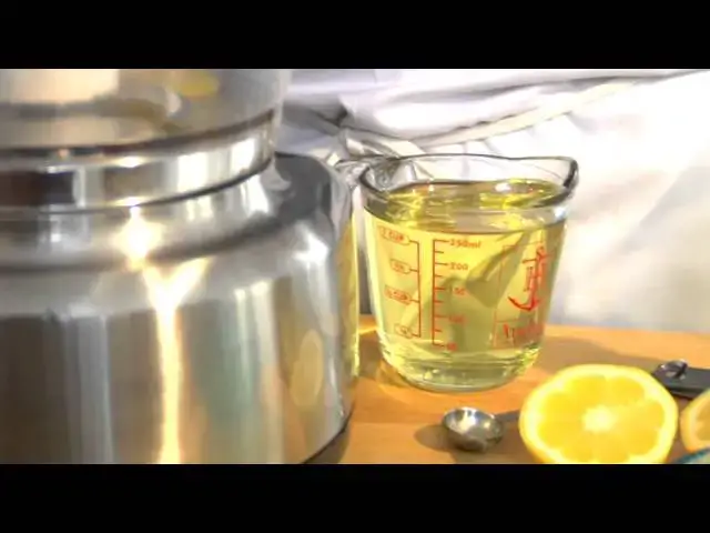 Video thumbnail for Jamie Deen's How-To: Making Blender Mayonnaise