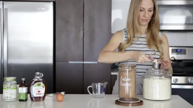 'Video thumbnail for CHOCOLATE MUG CAKE _ gluten-free_ dairy-free and paleo(720P_HD)'