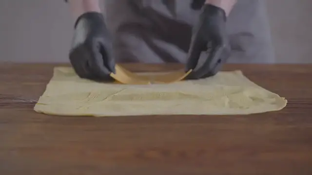 Video thumbnail for Manakeesh with Zaatar Recipe