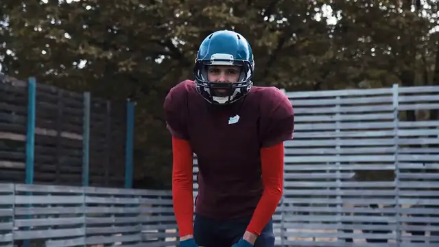 Video thumbnail for  Jared Goff: The Quarterback Who Knows How to Throw (and Smile)