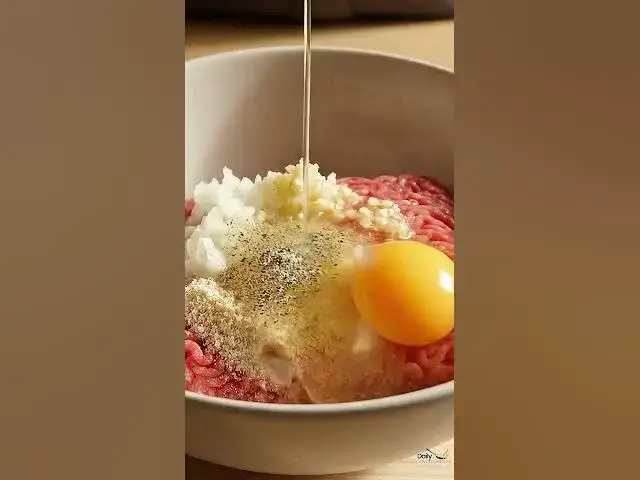 Video thumbnail for Honey Garlic Meatballs Everyone Loves