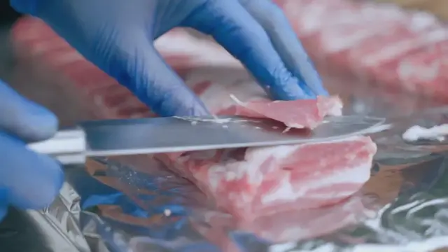 Video thumbnail for Classic Kansas City Barbecue Ribs and Burnt Ends Recipes