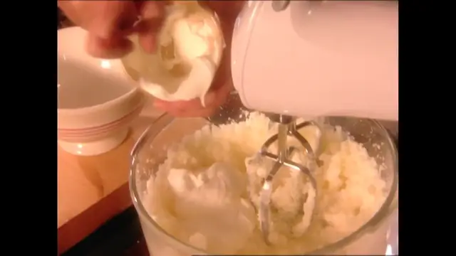 Video thumbnail for 
				 Sour Cream Pound Cake