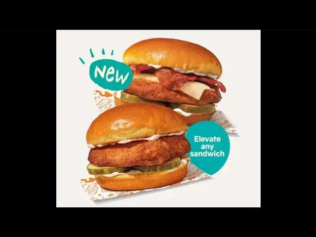 Video thumbnail for Popeyes Blackened Bacon & Cheese Chicken Sandwich Combo Review