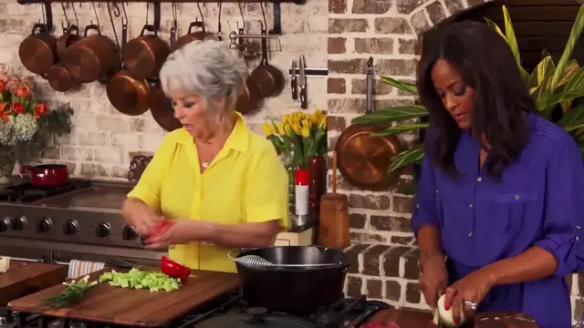 Video thumbnail for 
				 Stewed Beef With Creamy Cheese Grits