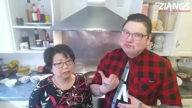 'Video thumbnail for Ziangs FRESH Crispy Noodle Chilli Mango and Lime Salad(720P HD)'