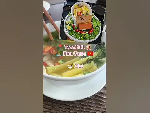 Video thumbnail for 🍜 Nui — Soupe de nouilles vietnamienne au petit-déjeuner 🌶️✨