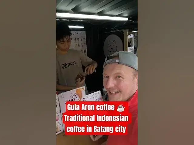 Video thumbnail for ☕ Gula Aren Coffee at Kuma-san Stall – Traditional Indonesian Coffee in Batang