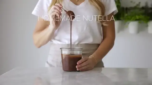 'Video thumbnail for HOW TO MAKE NUTELLA _ healthy nutella recipe(720P_HD)'