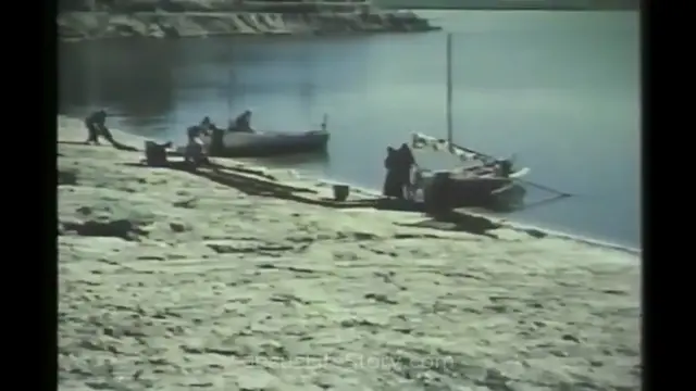 Video thumbnail for 09   Fishermen