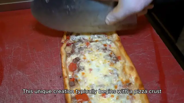 Video thumbnail for BBQ chicken pizza
