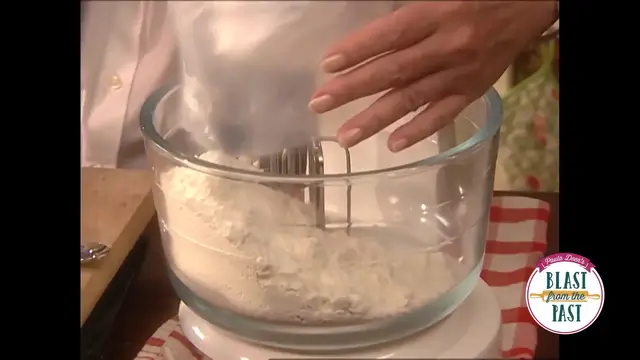 Video thumbnail for 
				 Pumpkin Gooey Butter Cake
