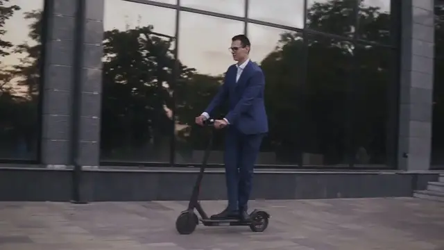 Video thumbnail for The Impact of Political Stability on Financial Markets