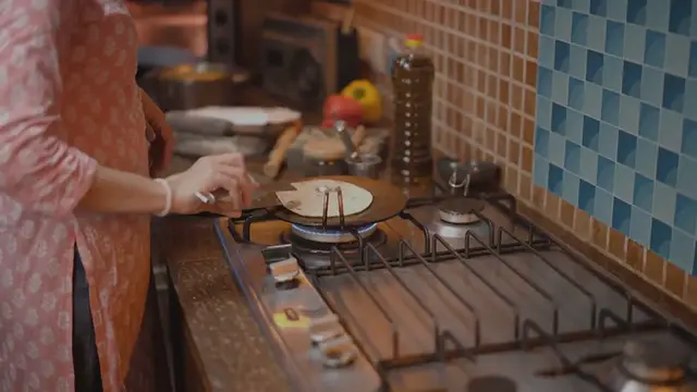 Video thumbnail for Simple Yet Delicious Plain Butter Kulcha