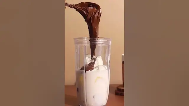 Video thumbnail for Chocolate Hazelnut Frappe | Summer Beverage | #Shorts #ytshorts