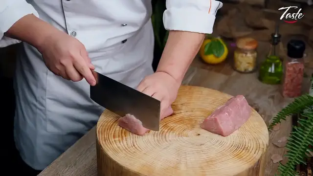 Video thumbnail for 22.Crispy Sweet and Sour Pork • Taste Show (1080p 30fps)