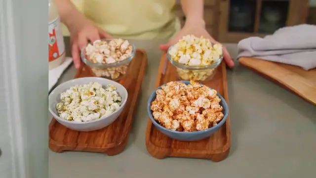 'Video thumbnail for How To Make Stovetop Popcorn 4 Vegan Seasonings(720P HD)'