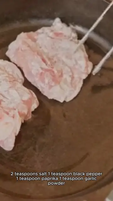 Video thumbnail for recipe for cooking a whole chicken in a slow cooker