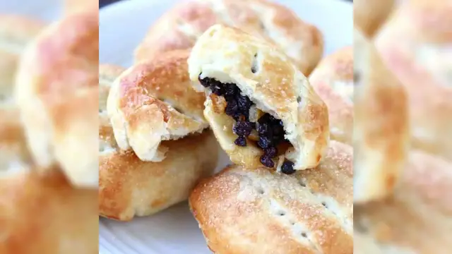 Video thumbnail for Eccles cakes Recipe