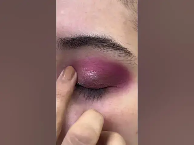 Video thumbnail for Barbie eye makeup 💄 💄🤗