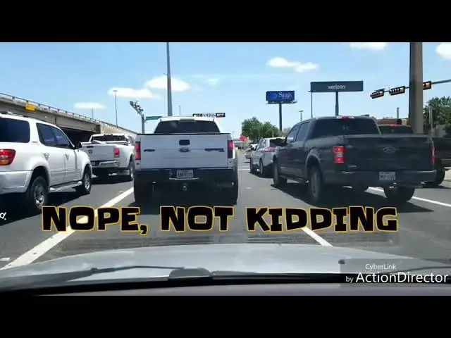 'Video thumbnail for 🔴 Idiot in the car  #airhornprank'