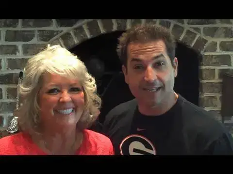 Video thumbnail for Bobby and Paula Deen Make A Tailgating Treat