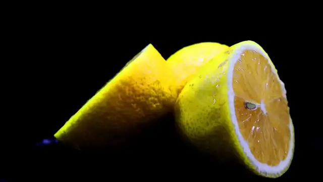 'Video thumbnail for 15 Science-Backed Benefits of Drinking Lemon Water'