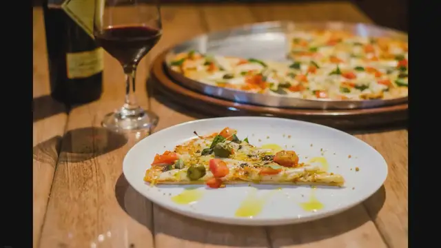 Video thumbnail for Exploring the Culinary Delights of Chicago's Miracle Mile