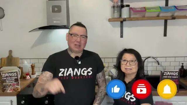 'Video thumbnail for How Chinese Chefs cook Dan Dan Noodles 🍜 🔥 Mum and Son Professional Chefs cook (Takeout version)(720P HD)'