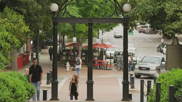 Video thumbnail for The Influence of University Rankings on Job Opportunities in the U.S.