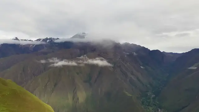 Video thumbnail for Chocolate Maca Truffles: A Decadent, Energizing Treat