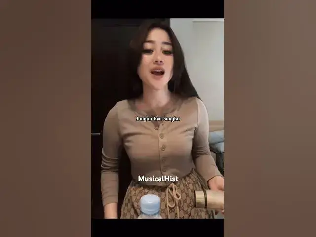 Video thumbnail for andai tak berpisah 🥀☺️ #cover #liriklagu #coverlagu #musikviral #storywa #sadstory #fyp #fypシ