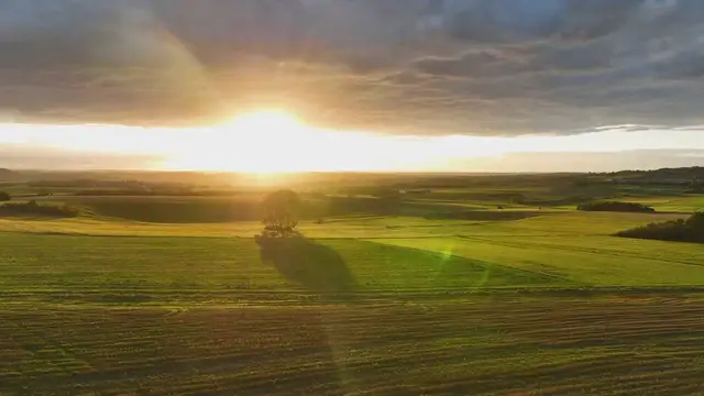 Video thumbnail for Tamron 35-150mm VC OSD – Versatile Precision in Every Frame