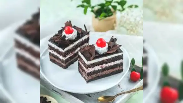 Video thumbnail for Black forest Pastry Recipe