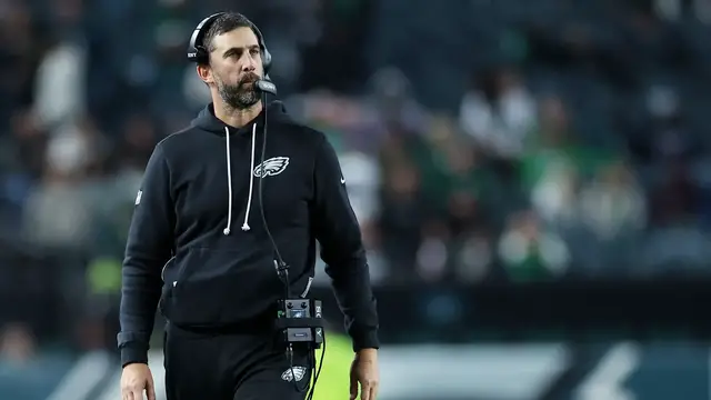Video thumbnail for Eagles' Future at Stake: Nick Sirianni's Coaching Under Fire