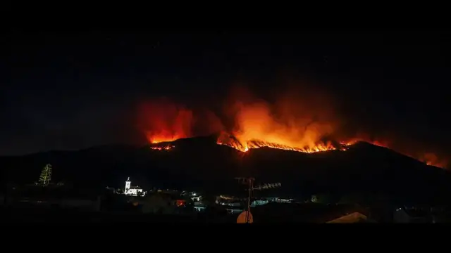Video thumbnail for Spain: Wildfires Rage In Burgohondo.