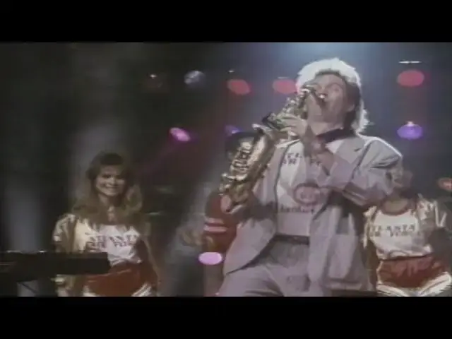 Video thumbnail for Bob Uecker introduces Atlanta Hawks Music Video for Ep 17 of The Wacky World of Sports