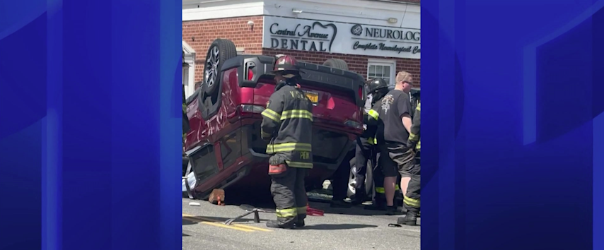 Video thumbnail for Two people injured after car crashes, overturns in Valley Stream
