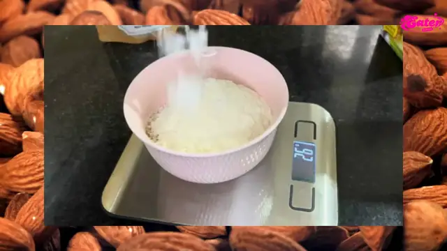 Video thumbnail for Toffee Chunks Surprise in White Chocolate Frosting Cake Recipe
