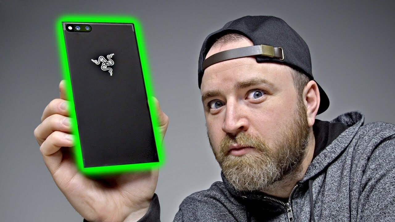 Video thumbnail for Razer Phone Unboxing - My New Daily Driver?